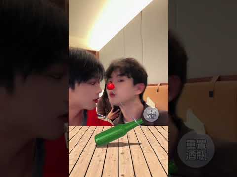 Wang Yi & Lian Lian #bl #jenvlog #gay #lgbt #bltiktok - BL Couple サムネイル