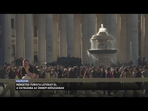 Rengeteg turista látogat el a Vatikánba az ünnepi időszakban サムネイル