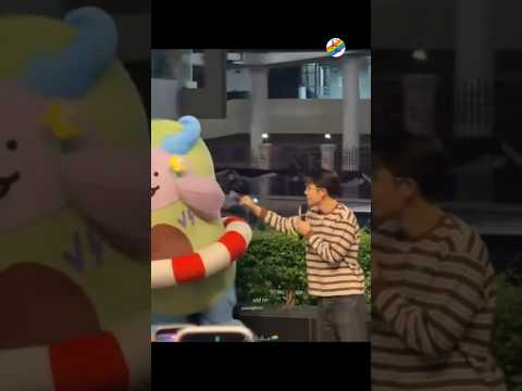 fight with me🤣😅@Thaibls7  #jimmysea #avocean#aponattawin#funny #bl#fun#fighting#blactor#song#shorts サムネイル