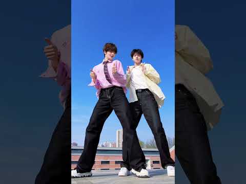 It makes my heart flutter with pink! Xiang Cheng Rui & Liu Xiao Xiong #bl #jenvlog #lgbt - BL Couple サムネイル