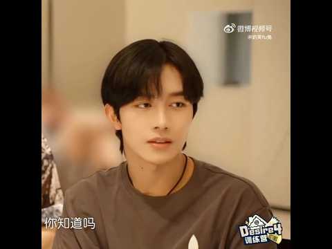 Bro aura when he’s talking in serious mode 🫦🥶🧊 サムネイル