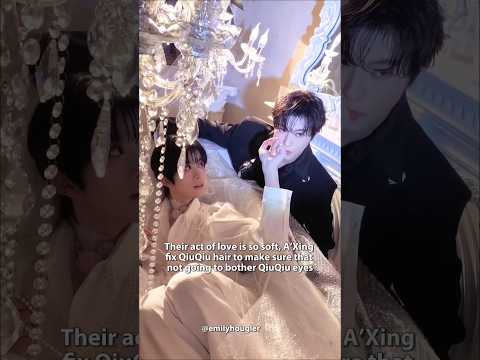 And QiuQiu don't even flinch, seems used to it 😭💙🧡 サムネイル