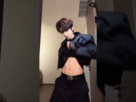 Boys | BL video | Asian Men | #body #boy #boyfriend #gay #bl #tiktok #trending #asian #shorts #fyp サムネイル