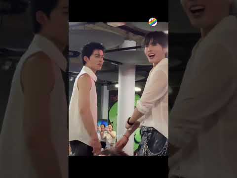 @Thaibls7#joongdunk#pondphuwin#aou#perthsanta#jasper#tpop#friends#blactor#bl#fun#shorts サムネイル