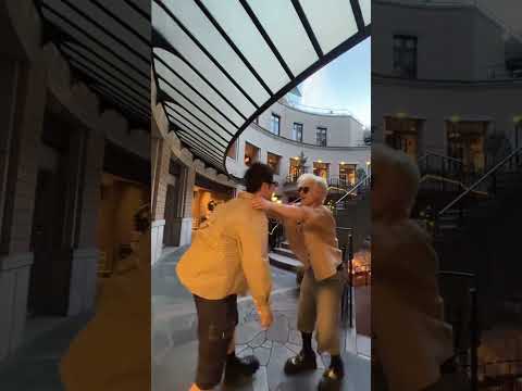 Oops! Dong Jia Yao & Zhang Zhe Chen #bl #bltiktok #lgbt #gay #jenvlog - BL Couple サムネイル