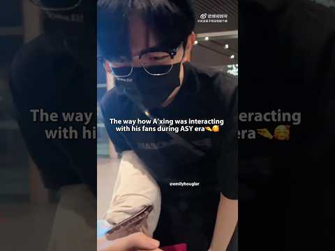 He was so free playing around with his 10 fans 🤭 サムネイル