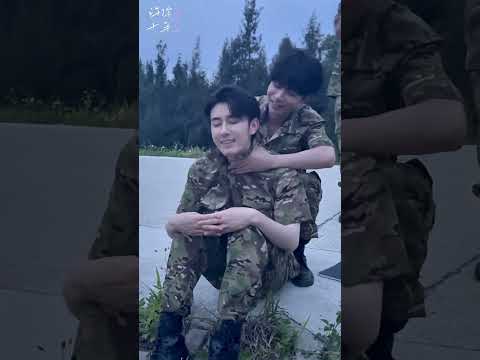 Give me a good review! | Lin Fengsong & Chen Wen #bl #lgbt #jenvlog #bltiktok - BL Couple サムネイル