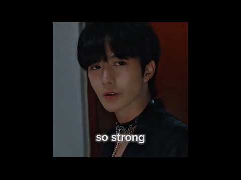 He punched me 😍 サムネイル