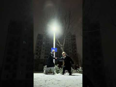 Good buddies should play in the snow together! ❄️ | Liu Mingze & Alex #bl #bltiktok #gay #jenvlog サムネイル
