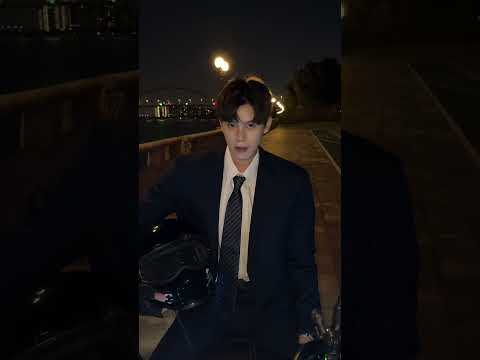 Get on my motobike | Jiang Feng & Dong Dong #bl #bltiktok #lgbt #jenvlog - BL Couple サムネイル