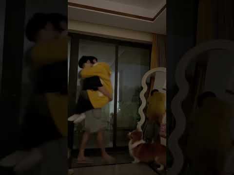 It's so nice to be lulled to sleep~ | #bl #lgbt #jenvlog #bltiktok #blvlog - BL Couple サムネイル