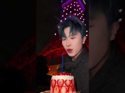 I'm happy every day, but today is just my birthday! 🎂 | Dong Jia Yao & Zhang Zhe Chen サムネイル