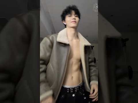 Boys | BL video | Asian Men | #body #boy #boyfriend #gay #bl #tiktok #trending #asian #shorts #fyp サムネイル