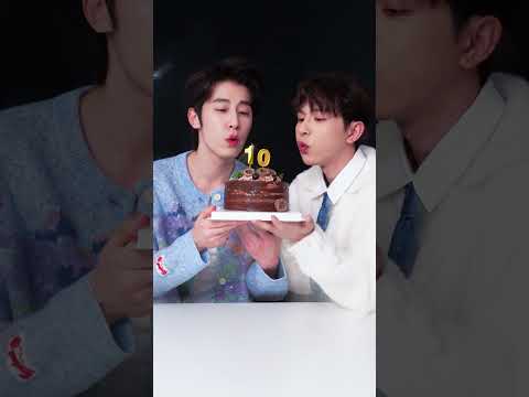 10 years ❤️ | Lin Fengsong & Chen Wen #bl #lgbt #jenvlog #bltiktok - BL Couple サムネイル