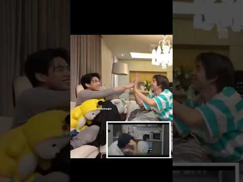 These two are obsessed with their Wifey's legs 😂😂 サムネイル