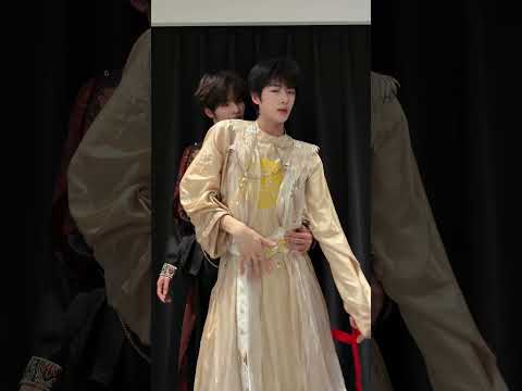 The Little Prince and His Guard | Xiang Cheng Rui & Liu Xiao Xiong #bl #jenvlog #lgbt - BL Couple サムネイル
