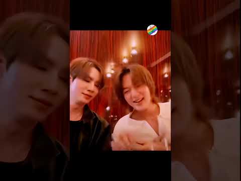 NuNew has a surprise gift for Zee Pruk😅😁@Thaibls7 #nunew#zeepruk#zeenunew#bl#fun#song#shorts サムネイル