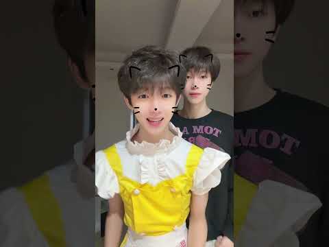 Zhang Jie & Hao Xiaozi #bl #jenvlog #lgbt #bltiktok #blvlog - BL Couple サムネイル