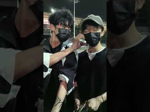 Two hearts are drawing closer 🥰 | He Jia Shu & Fa Xuan Ge #bl #lgbt #jenvlog #bltiktok - BL Couple