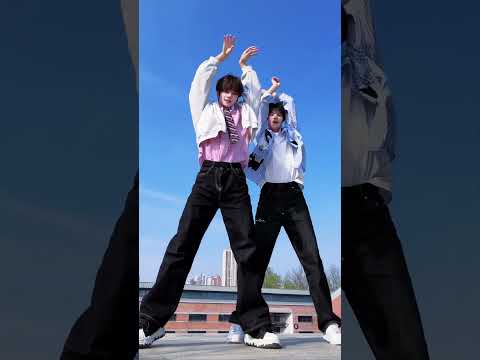 Xiang Cheng Rui & Liu Xiao Xiong #bl #jenvlog #lgbt #bltiktok  - BL Couple サムネイル