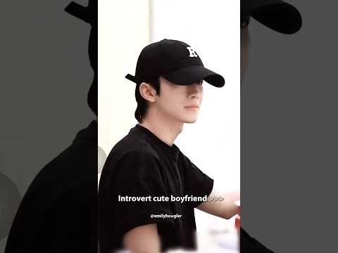 I need someone like him, cause I don’t like to share attention just like QiuQiu 😂❤️ サムネイル