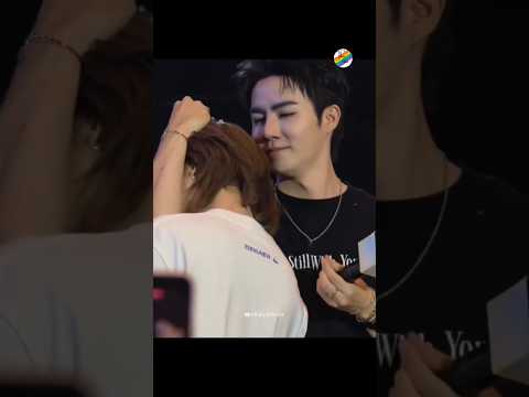 why zee doing this😅😘@Thaibls7 #poppylhh#zeenunew#maxnat#jimmy#fun#bl#blshortsblactor#song#shorts サムネイル