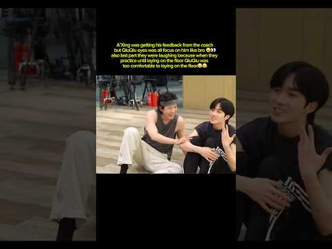 The way he get himself closer to see his man, he’s so downbad and can’t hide at ALL 😂❤️ サムネイル