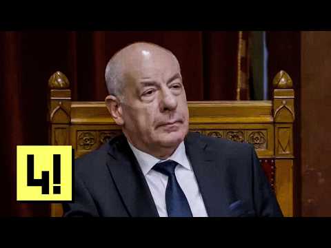 Így nézte Sulyok Tamás, ahogy Magyar Péter lemondásra szólította fel サムネイル