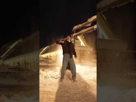 How can snow be complete without this dance? Chen Zhiwen & Teacher Jin #jenvlog #bltiktok BL Couple サムネイル