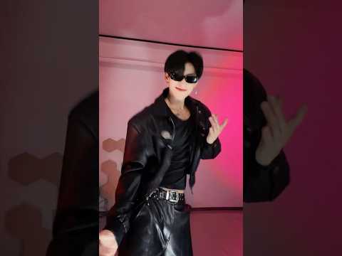 Boys | BL video | Asian Men | #body #boy #boyfriend #gay #bl #tiktok #trending #asian #shorts #fyp サムネイル
