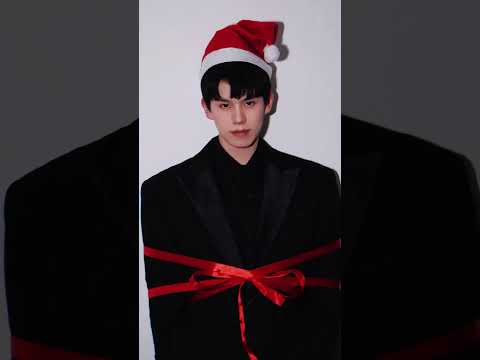 Let's unpack Christmas presents 🎁 | Jiang Feng & Dong Dong #bl #bltiktok #lgbt #jenvlog - BL Couple サムネイル