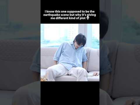 The second clip is definitely not about an earthquake but probably aftermath 😌 サムネイル