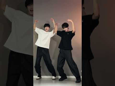 Xiang Cheng Rui & Liu Xiao Xiong #bl #jenvlog #lgbt #bltiktok  - BL Couple サムネイル