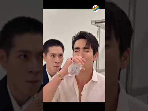 i try to control my laughing😁😅@Thaibls7#poppylhh#Nadech#laughing#bl#blactor#fun#funny#song#shorts サムネイル