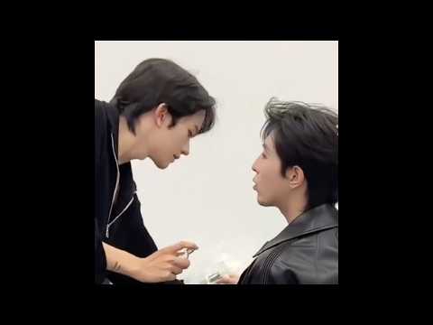 The way bro was casually taking care of his wifey while he was yapping cutely 🤏🥰 サムネイル