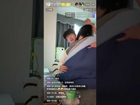 Hug and Cuddle | ddz & 1l #bl #bltiktok #lgbt #gay #jenvlog #vlog - BL Couple サムネイル