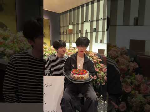 ddz & 1l #bl #bltiktok #lgbt #gay #jenvlog #vlog - BL Couple サムネイル