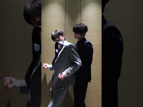 Shake it with your senior!  Xiang Cheng Rui & Liu Xiao Xiong #bl #jenvlog #lgbt - BL Couple サムネイル