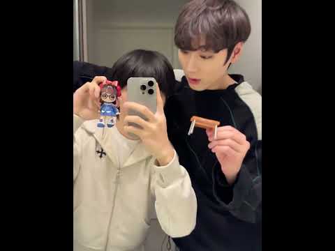 Don't overthink it, just think of me | #bl #bltiktok #lgbt #gay #jenvlog #vlog - BL Couple サムネイル