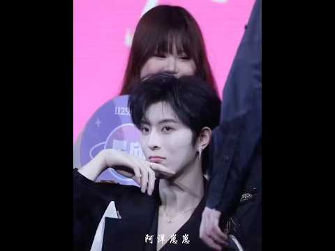 XX introduced the ACE visual of D4, queen MeowPuka💅🤴🏻 サムネイル