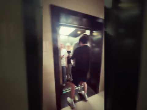 You ask me when I'm most nervous | #bl #bltiktok #lgbt #gay #jenvlog #vlog - BL Couple サムネイル