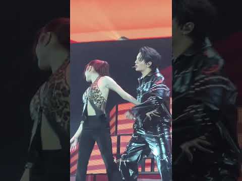 OMGGGG WILLIAMMMM❤️‍🔥 #williamjkp ##riserconcert #gmmtv #fyp #blshorts #bl サムネイル