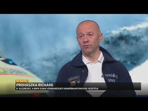 Egyes szakaszokon már a Duna is elkezdett befagyni, jégre menni életveszélyes サムネイル