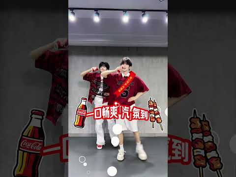 Xiang Cheng Rui & Liu Xiao Xiong #bl #jenvlog #lgbt #bltiktok  - BL Couple サムネイル