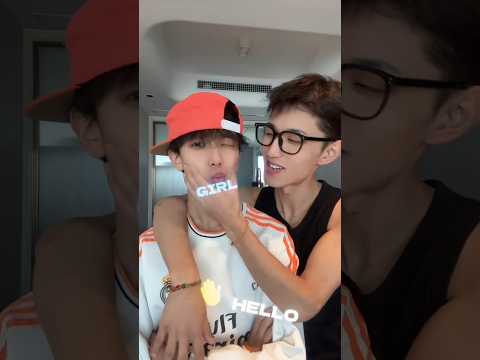 BL TikTok Video / 소년 사랑 소년 / boy Love boy #bldouyin #blshorts #bltiktok #bl #boyloveboy #foryou #fyp サムネイル