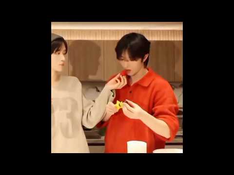 Okay we already know both of you are married, no need to show off every single time but OK 😭❤️ サムネイル