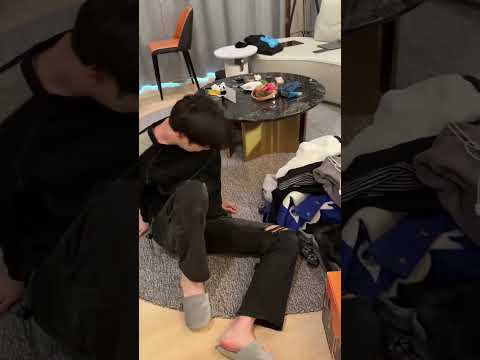 My boyfriend is too thoughtful | #bl #lgbt #jenvlog #bltiktok #blvlog - BL Couple サムネイル