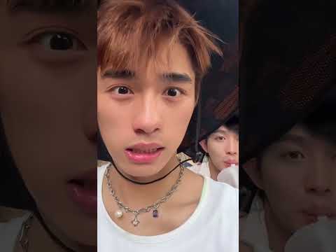 It's so hot! | #bl #bltiktok #lgbt #jenvlog #đammỹ - BL Couple サムネイル