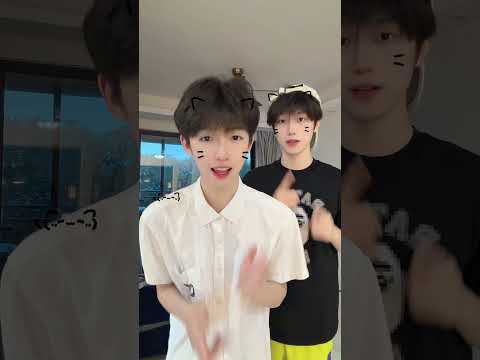Zhang Jie & Hao Xiaozi #bl #jenvlog #lgbt #bltiktok #blvlog - BL Couple サムネイル