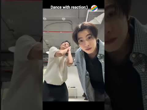 this is a dance are you sure🤣@Thaibls7#williamest#firstkhao#nanonkorapat#tawan_v#suga#fun#bl#shorts サムネイル